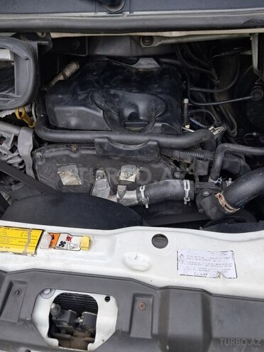 Ford Transit-16