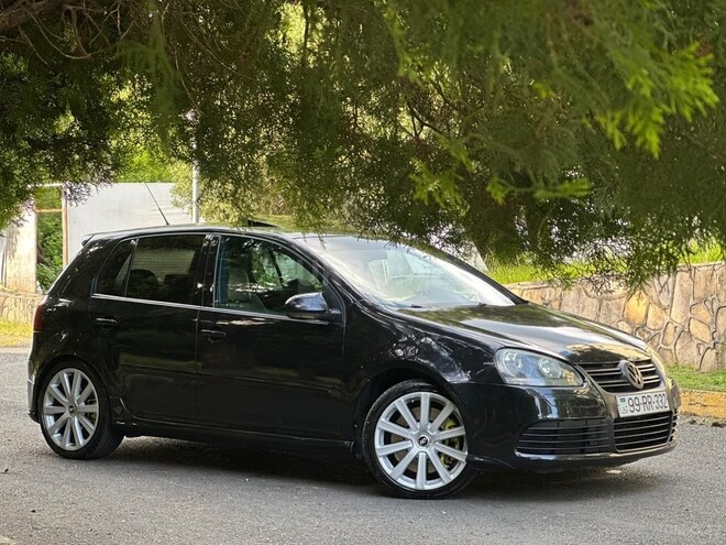 Volkswagen Golf R32-4