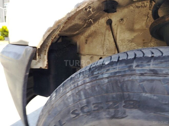 Ford Transit-11