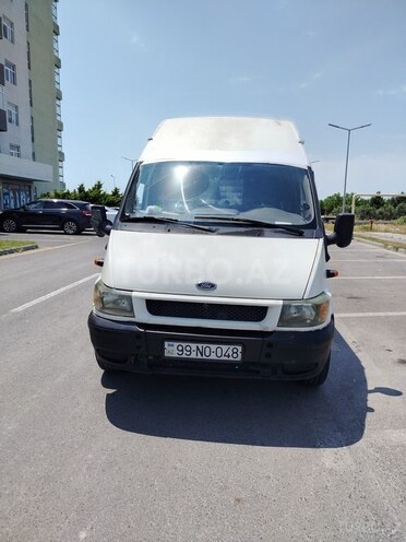 Ford Transit-1