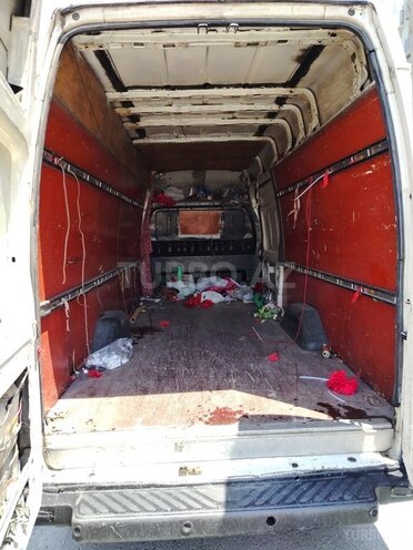 Ford Transit-16