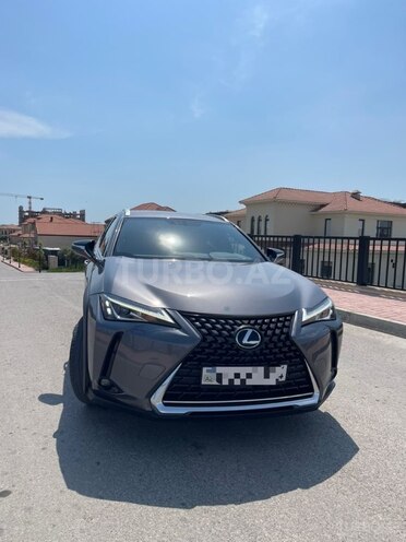 Lexus UX 200-1