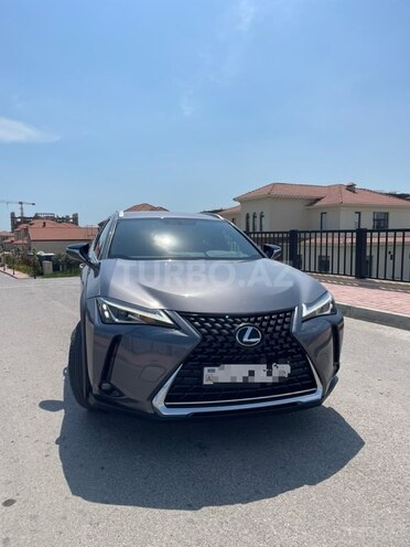 Lexus UX 200-2