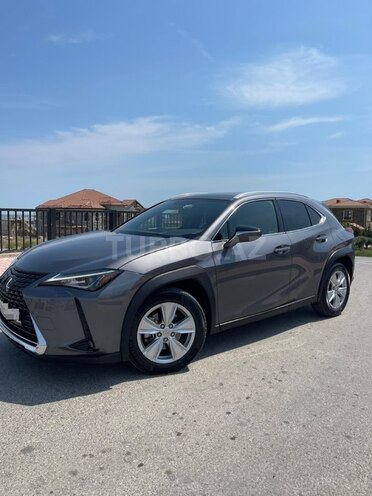 Lexus UX 200-5