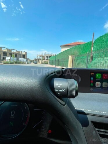 Lexus UX 200-18