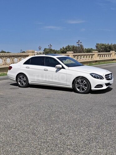 Mercedes E 220-3
