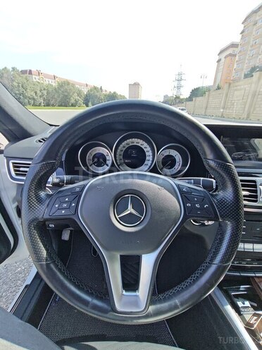 Mercedes E 220-16