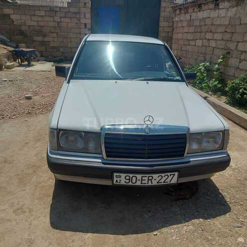Mercedes 190-1