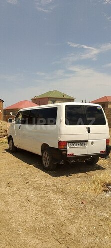 Volkswagen Transporter-4