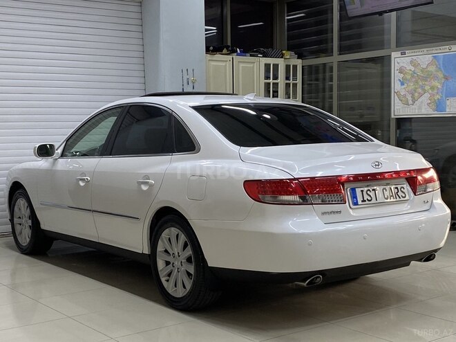Hyundai Grandeur-10