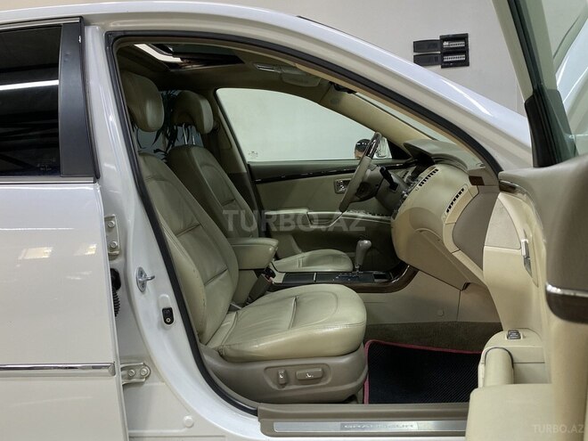Hyundai Grandeur-17