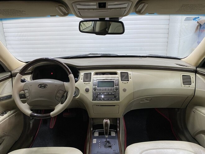 Hyundai Grandeur-15