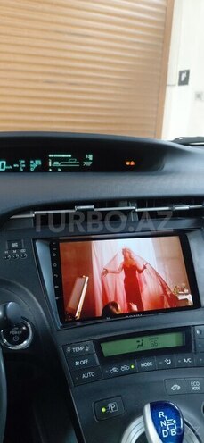 Toyota Prius-17