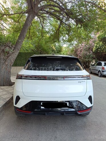 Lynk & Co 06-5
