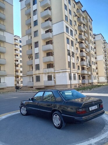 Mercedes 200 E-4