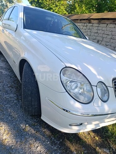 Mercedes E 240-8