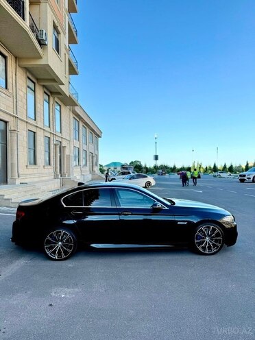 BMW 528-2