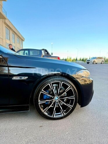 BMW 528-9