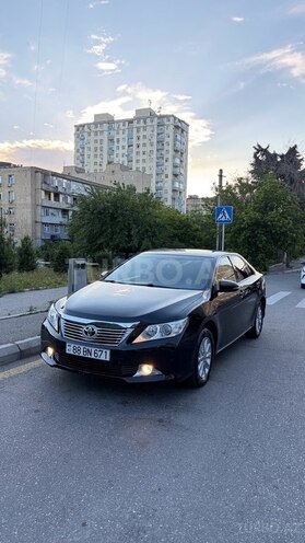 Toyota Camry-3