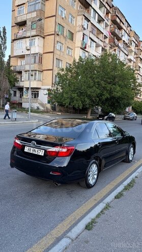 Toyota Camry-6