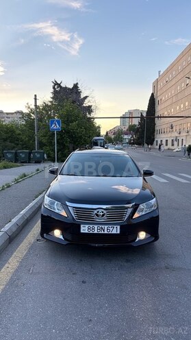 Toyota Camry-1