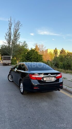 Toyota Camry-8