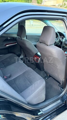 Toyota Camry-13