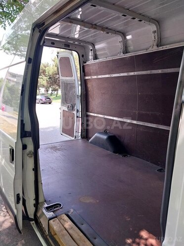 Ford Transit-6