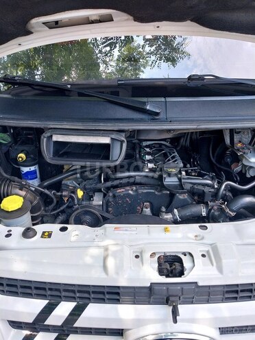 Ford Transit-10