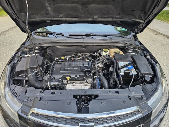Chevrolet Cruze-8