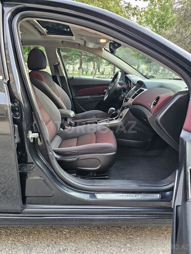 Chevrolet Cruze-9