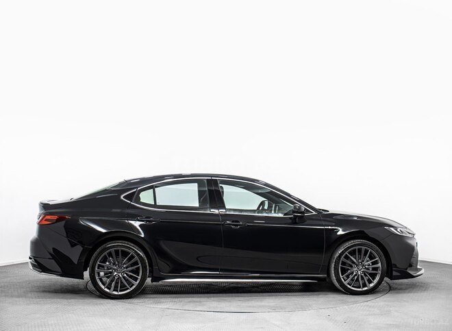 Toyota Camry-4