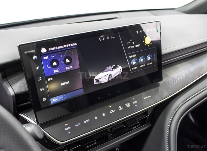 Toyota Camry-13