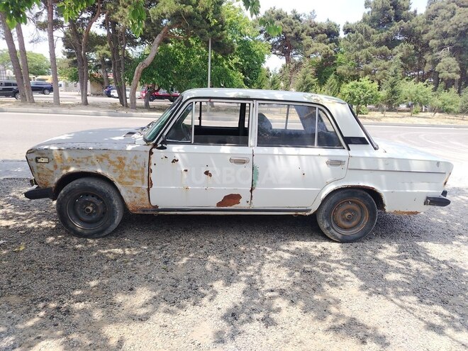 LADA (VAZ) 2106-4