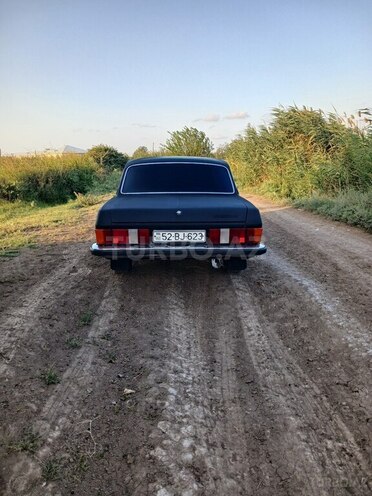 GAZ 3102 "Volga"-5