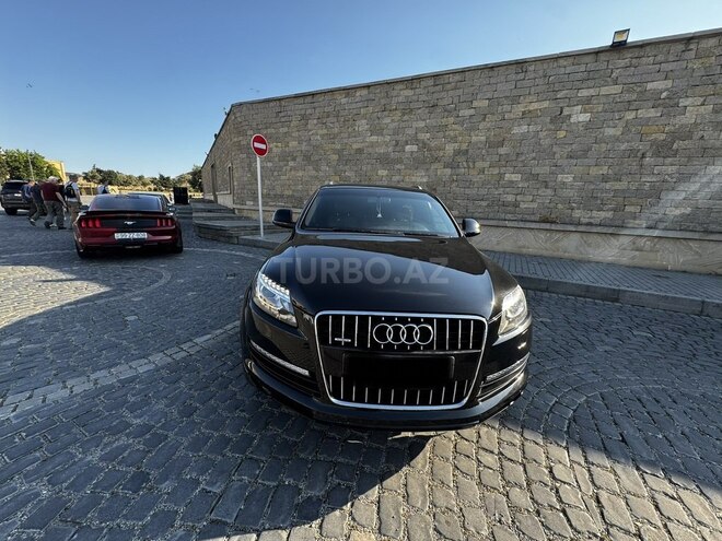 Audi Q7-2