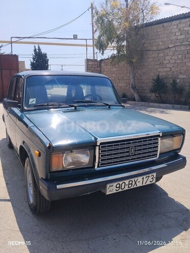 LADA (VAZ) 2107-1