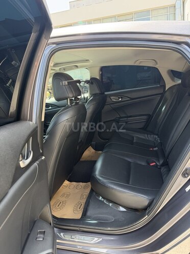 Honda Insight-9