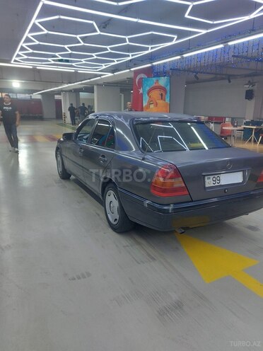 Mercedes C 180-3