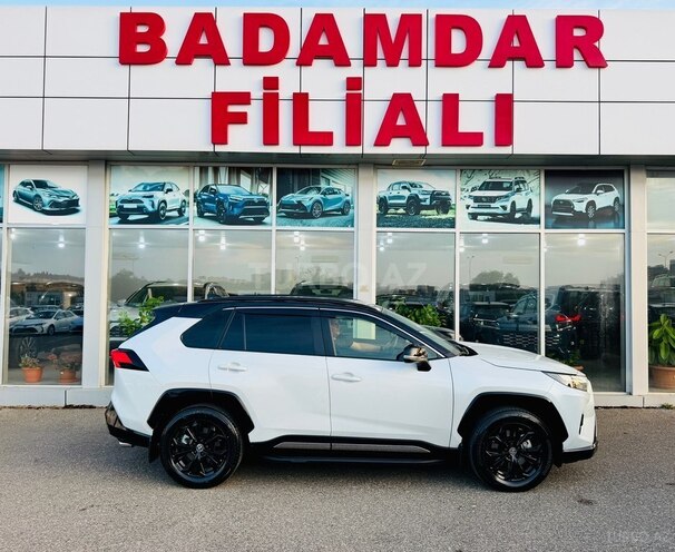 Toyota RAV4-6