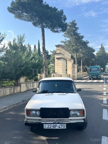 LADA (VAZ) 2107-1