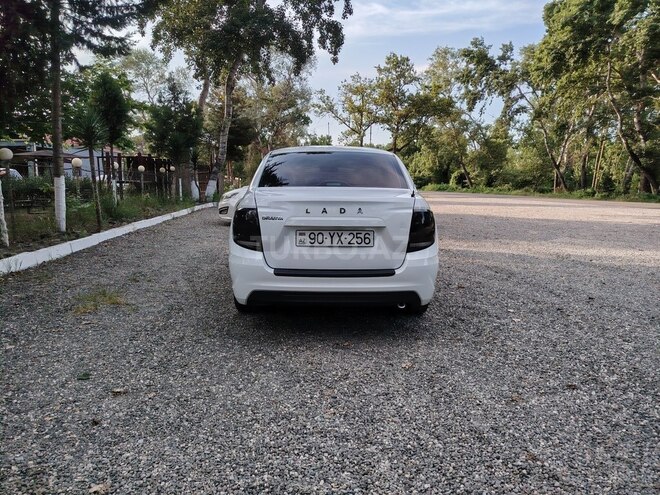 LADA (VAZ) Granta-12