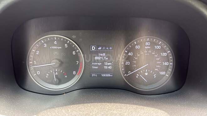 Hyundai Tucson-8