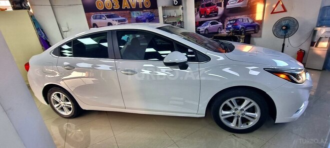 Chevrolet Cruze-8