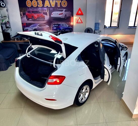 Chevrolet Cruze-14
