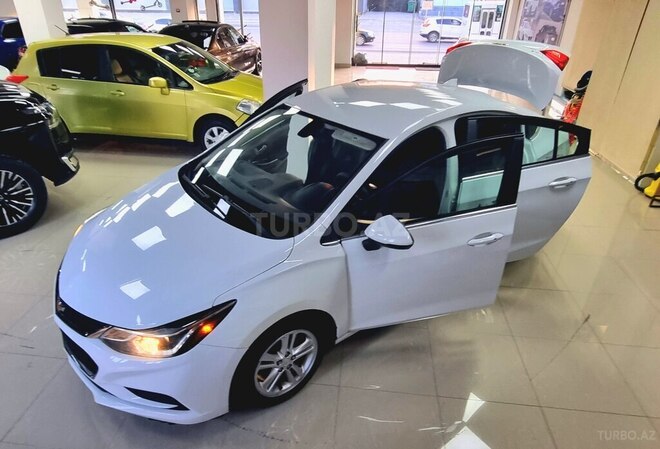 Chevrolet Cruze-13
