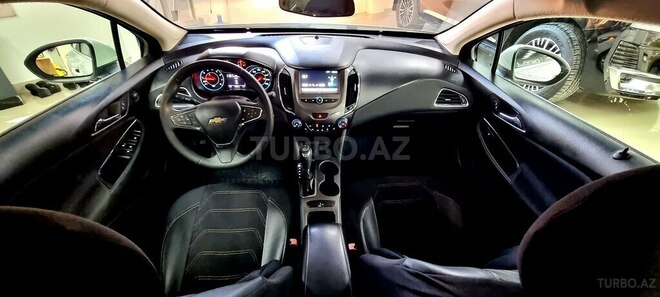 Chevrolet Cruze-18