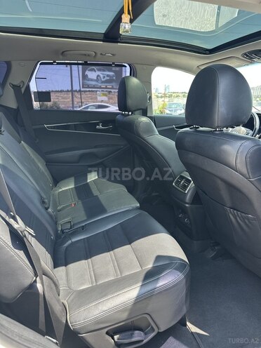 Kia Sorento-10