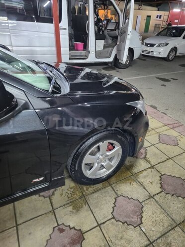Chevrolet Cruze-13