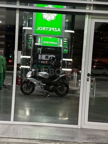 Yamaha YZF-R3-3
